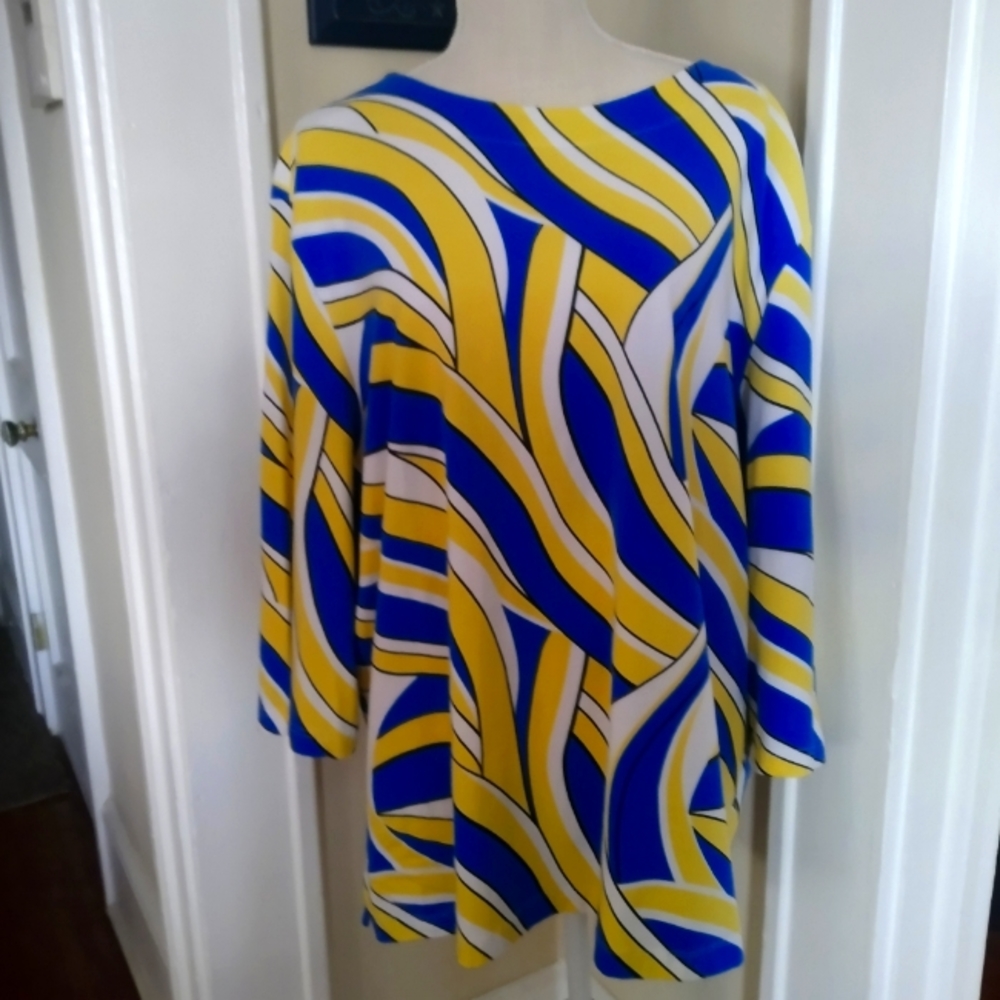 Woman's vibrant blouse 3x *NWT*